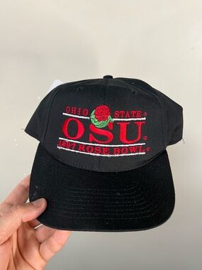 Vintage 1997 Rose Bowl Snapback